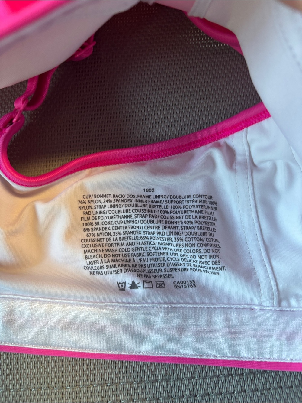 Champion Hot Pink High-Impact Sports Bra with Mesh Panels sz 38D NWOT - Picture 3 of 9